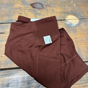 1x Maurice’s Luxe pocket 8’’ bike shorts. Super high rise.